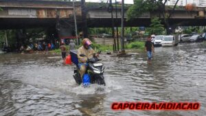 Banjir Jakarta Rendam 125 RT dan 14 Jalan, Ratusan Mengungsi